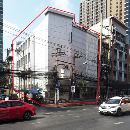 ขายอาคารสำนักงาน4.5ชั้น 78 ตารางวา ซ.ปรีดีย์พนมยงค์1 ถ.สุขุมวิท71 หลังมุม ทำเลดีมาก