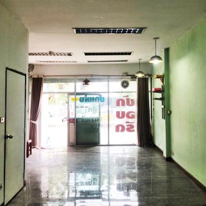 ให้เช่าอาคารพาณิชย์ชั้นล่าง ขนาด 66 ตารางเมตร หน้าหมู่บ้านฮาร์โมนีวิว สุขาภิบาล5 ซอย80
