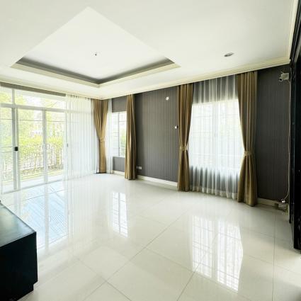 ขายพร้อมผู้เช่า บ้านเดี่ยว 65 ตารางวา โครงการภัสสร เพรสทีจ ปิ่นเกล้า-เพชรเกษม หลังมุม