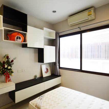 ขายบ้านเดี่ยว 3.5 ชั้น 64.6 ตารางวา โครงการแอสเทร่า เรสซิเดนซ์ พระราม2-พุทธบูชา หลังมุม