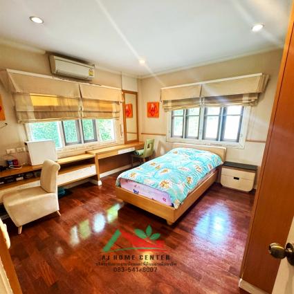 ขายบ้านเดี่ยวพร้อมเรือนรับรอง 194.2 ตารางวา ม.วรารมย์99 เพชรเกษม81 หลังมุม