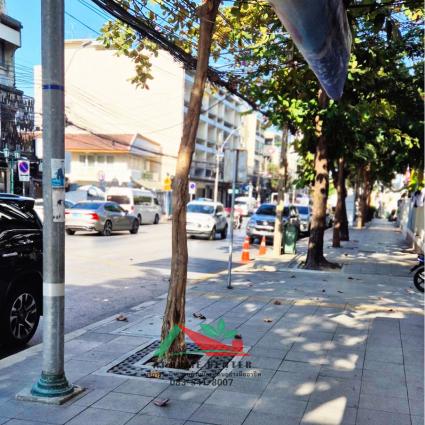 ขายตึก5ชั้น 39.6ตรว. ด้านหน้าติดถนนพระสุเมรุ ด้านหลังติดคลอง