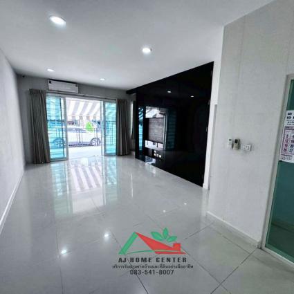 ขายทาวน์โฮม3ชั้น 20 ตารางวา ม.บ้านกลางเมือง S-Sense ศรีนครินทร์