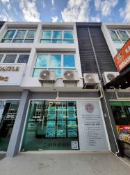 Beautiful 3-story commercial building for sale in Nong Kae, Hua Hin; excellent location suitable for business. ขายอาคารพาณิชย์สวย 3 ชั้น หนองแก  หัวหิน  ทำเลดีค้าขายได้