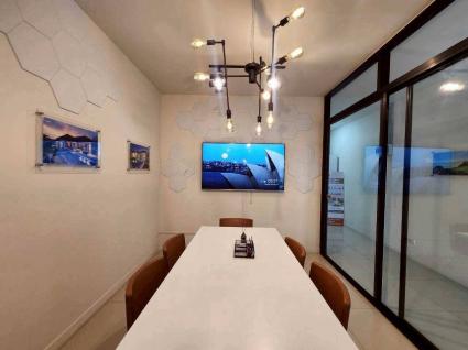 Beautiful 3-story commercial building for sale in Nong Kae, Hua Hin; excellent location suitable for business. ขายอาคารพาณิชย์สวย 3 ชั้น หนองแก  หัวหิน  ทำเลดีค้าขายได้