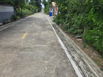 ขายด่วนที่ดินใกล้เซ็นทรัลศาลายา 91 ตรว ติดถนนคอนกรีตสาธารณะ ถมแล้ว ซ.หอถังประปา รพช. อ.พุทธมณฑล จ.นครปฐ
